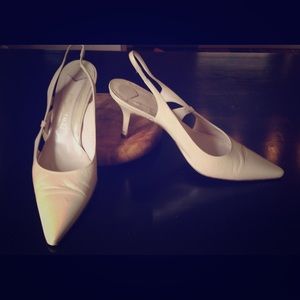 Bruno Magli nude sling back pointy heels 9.5 39.5