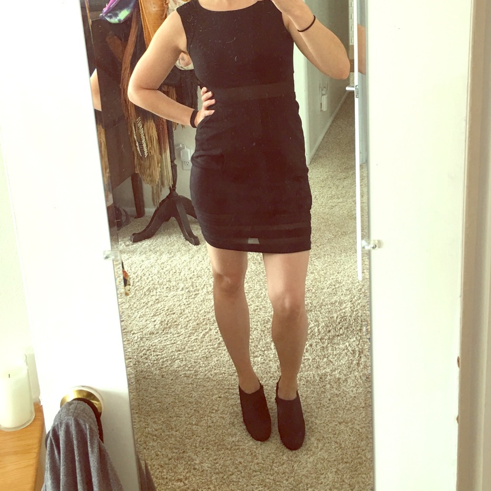 BCBGENERATION Black Mesh Sleeveless Dress