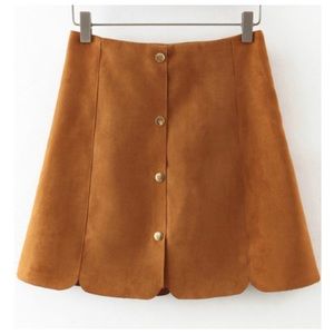 Yellow Buttons Scalloped Slim Skirt