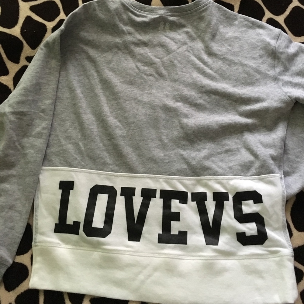 VS Sweatshirt
