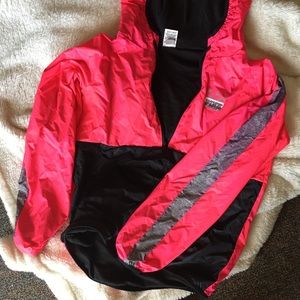 VS PINK windbreaker