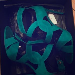 Amazing turquoise color suede Barbara bui heels!