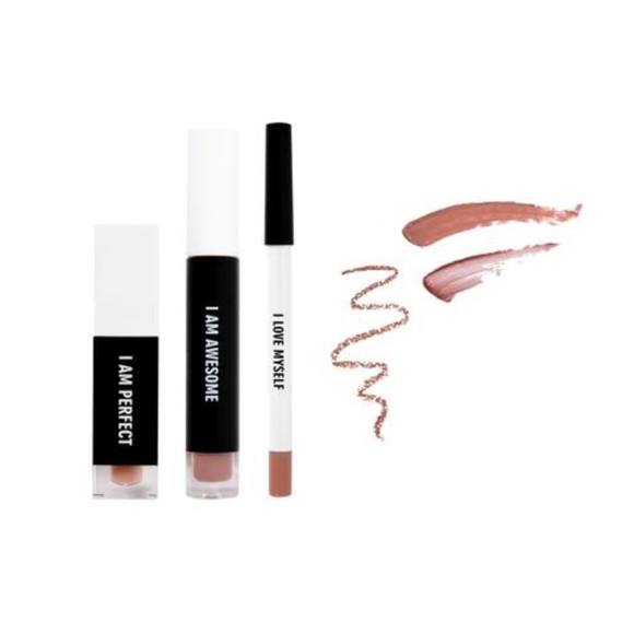 RealHer Other - 💕NEW! RealHer Deep Nude Lip Kit