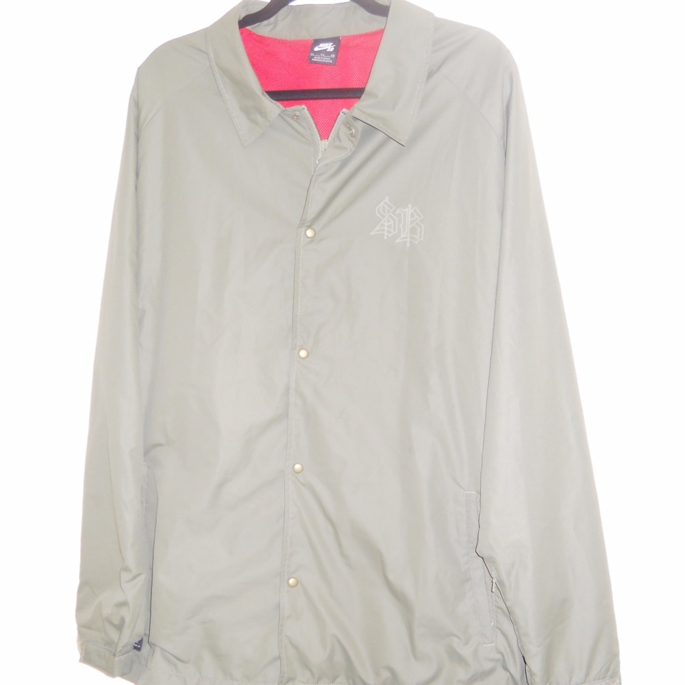 Nike Wind Breaker