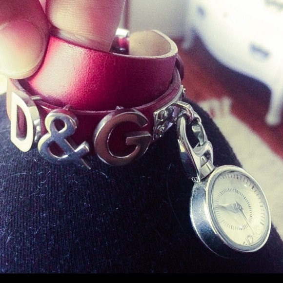 Dolce and Gabbana D&G leather watch - Picture 2 of 8