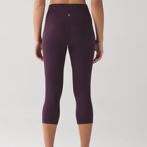 lululemon Black Cherry Algin Crop