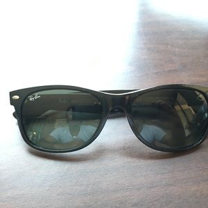 Ray-Ban RB2132 New Wayfarer 901 Black Frame 55 mm