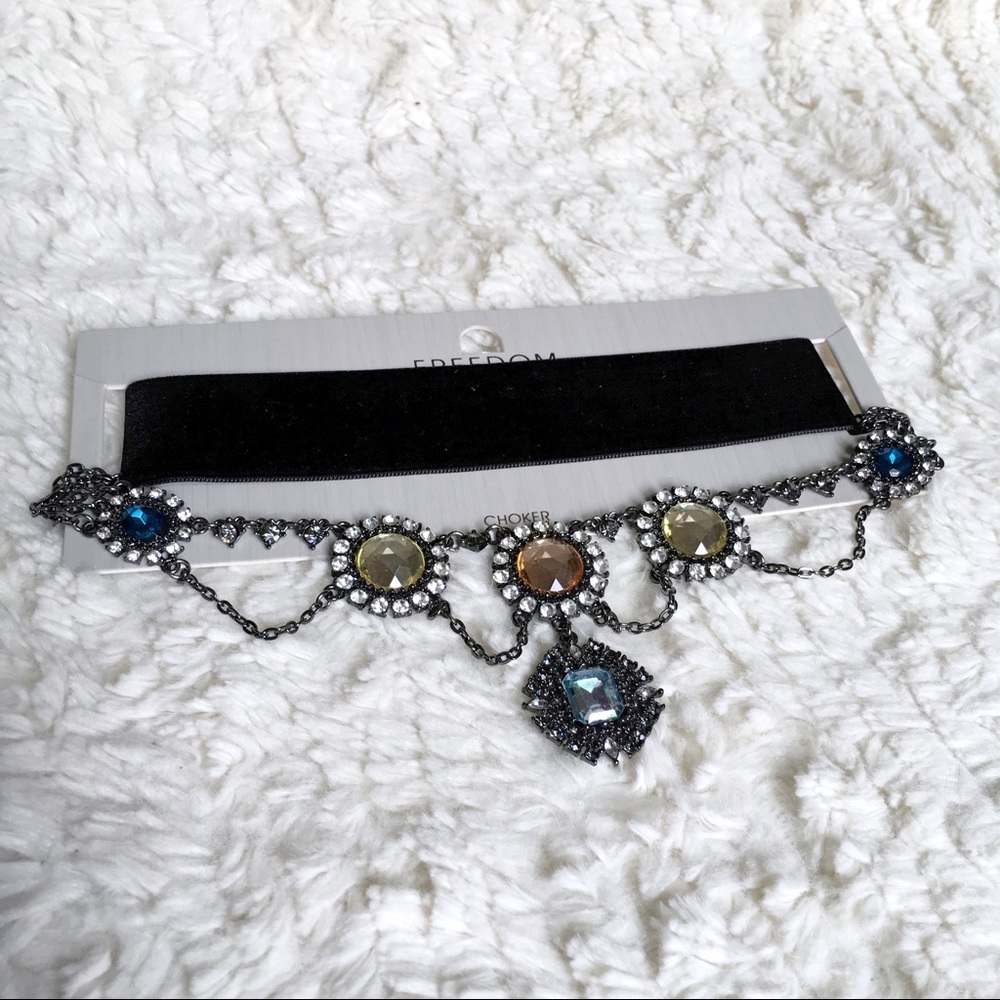 🆕Topshop Freedom velvet jewel adorned choker