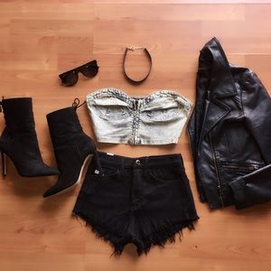 SOLD * DO NOT BUY * Denim top👖