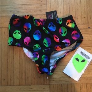 Alien high waisted bottoms and matching pasties