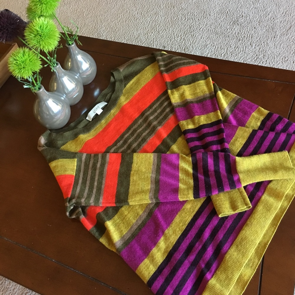 Loft cropped long sleeved sweater