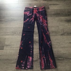 Tie dye Betsy Johnson denim pants