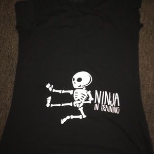 Skeleton baby bump maternity shirt