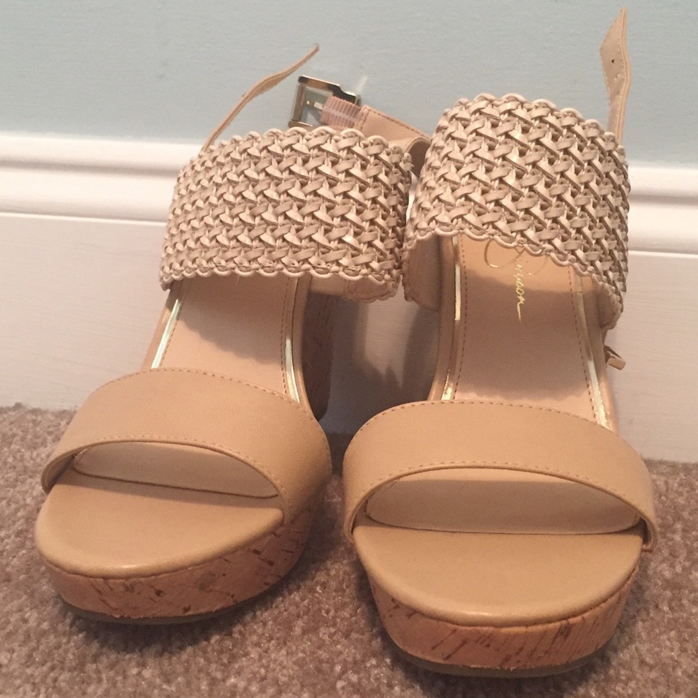 Jessica Simpson Wedges