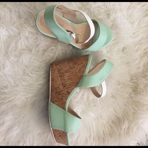 Mint, white, & brown wedges