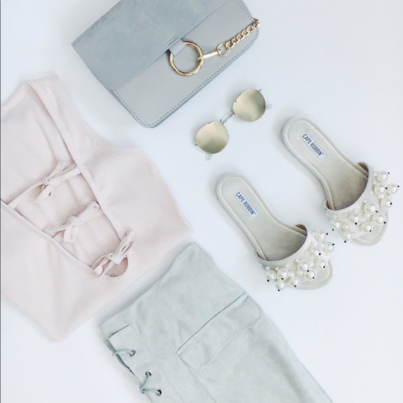 Last✨🆕Tessa Nude Lace Up Bodysuit - Picture 6 of 7