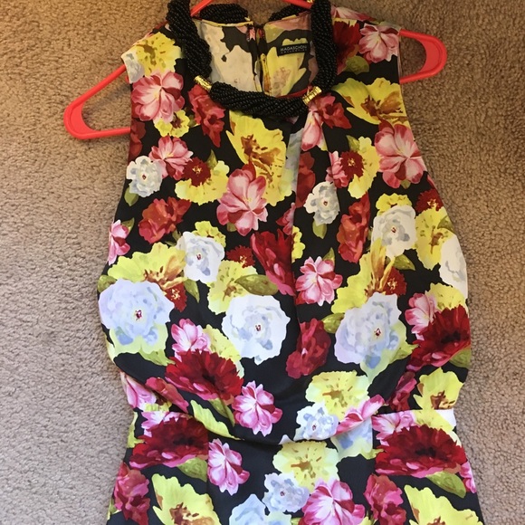 Magaschoni floral dress with attached necklace - Picture 1 of 4