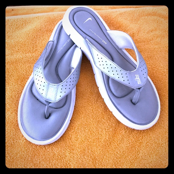 Nike Shoes - Nike Comfort Flip Flop