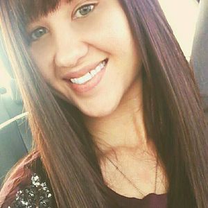 Meet your Posher, Nena