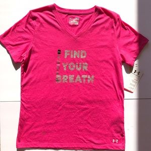 Under Armor (T-Shirt) Size M (🚚Moving Sale)