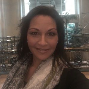 Meet your Posher, Michele