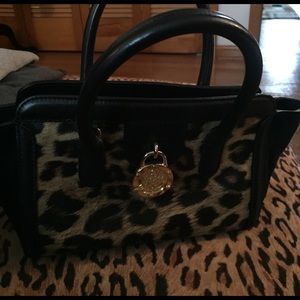 Vince Camuto black leather/suede 💼