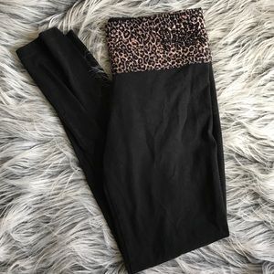 Victoria's Secret PINK skinny yoga pants