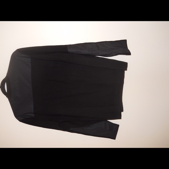 Black Sweater - Picture 2 of 2