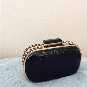BCBGMAXAZRIA Clutch 👛