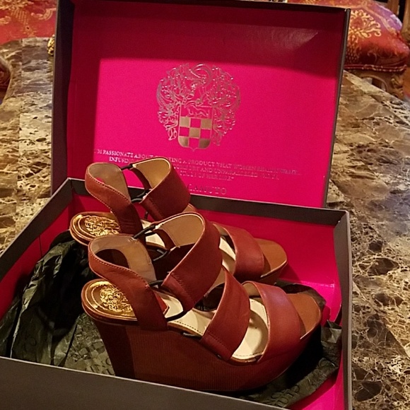 Vince Camuto wedges - Picture 4 of 4