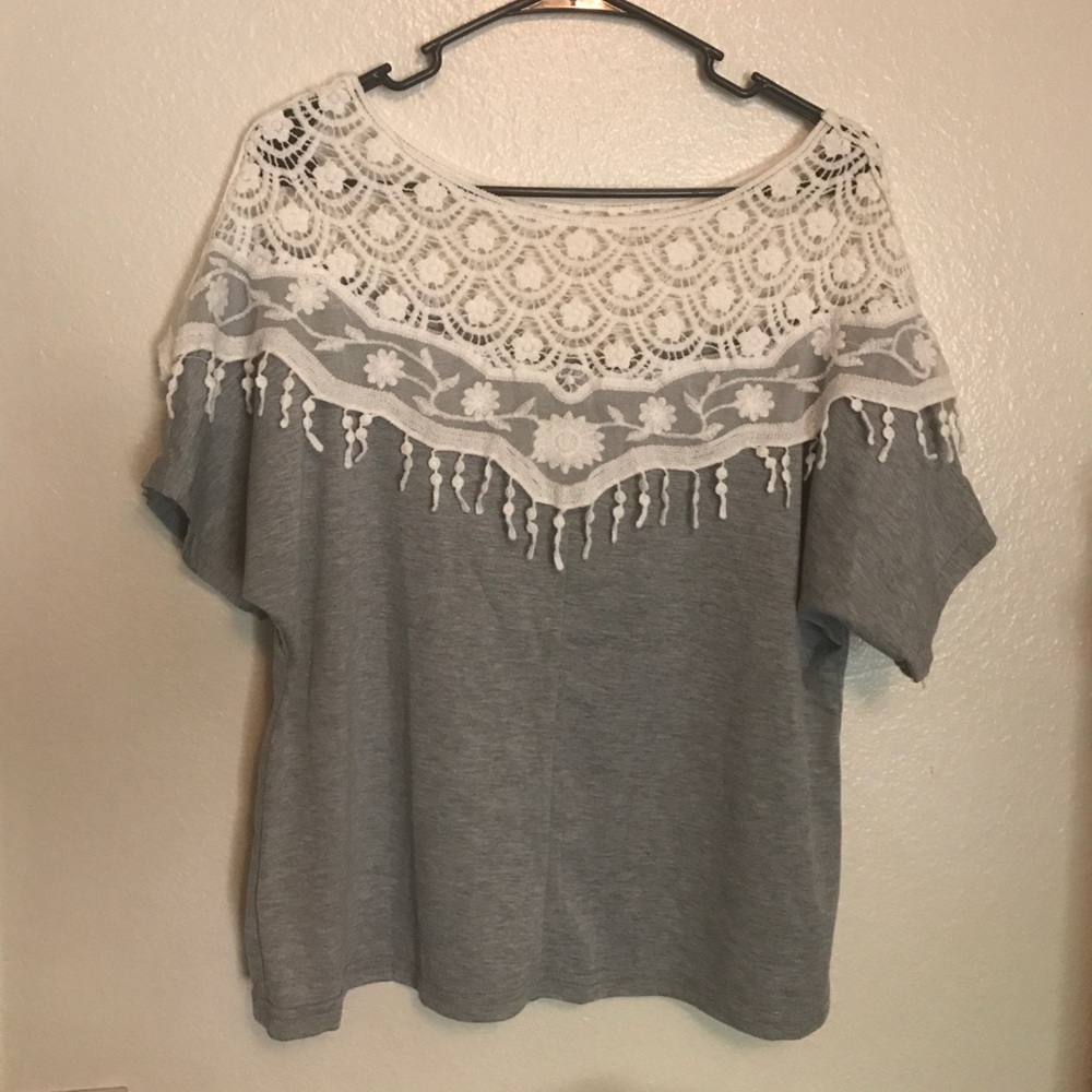 Cute knit and grey top!