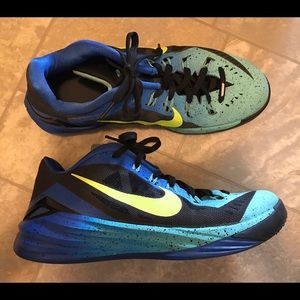 💥Moving SALE‼️Nike basketball shoes hyperdunk2014