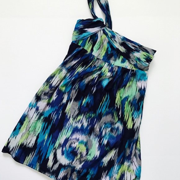 🎉final drop🎉 One Shoulder Loft Dress - Picture 3 of 4