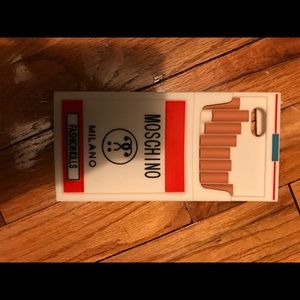 iPhone 6 Plus case moschino