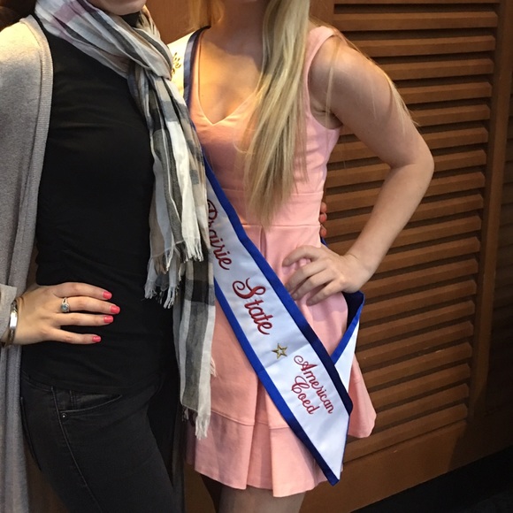 Light pink dress - Picture 2 of 2