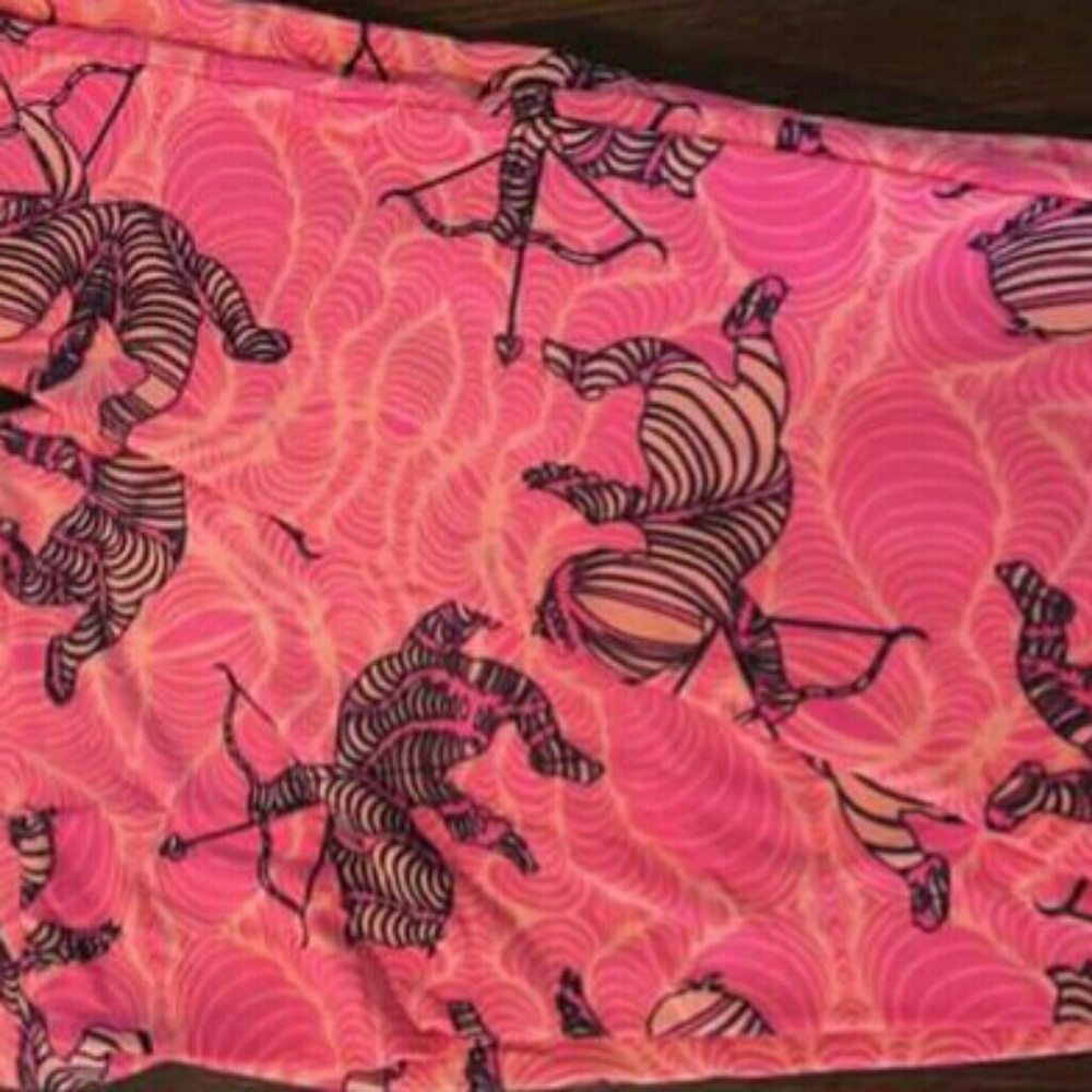 Make Offer Lularoe Cupid Leggings TC