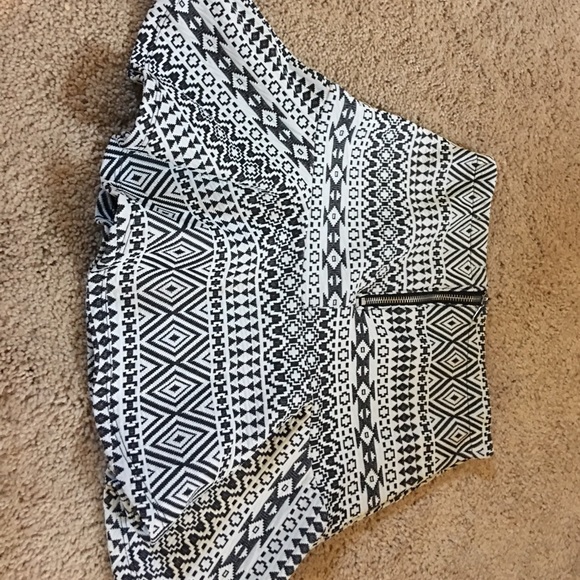 Princess Vera Wang Skirt - Picture 3 of 3