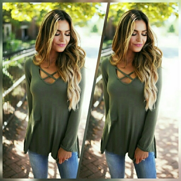 Tops - NWT OLIVE CRISS CROSS LONG SLEEVE TOP