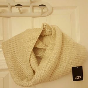 UGG Australia NYLA Ivory Cream Sparkle Scarf Snood