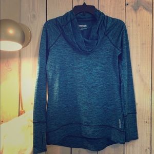 Long sleeve work out top