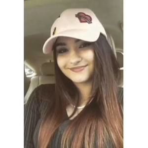 Meet your Posher, Ella