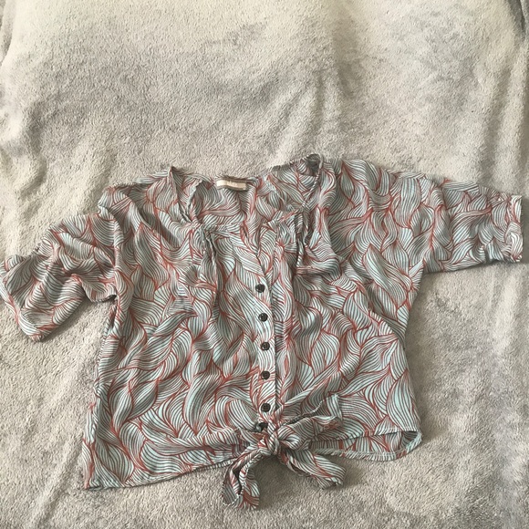 Cropped shirt with tie - Picture 1 of 1