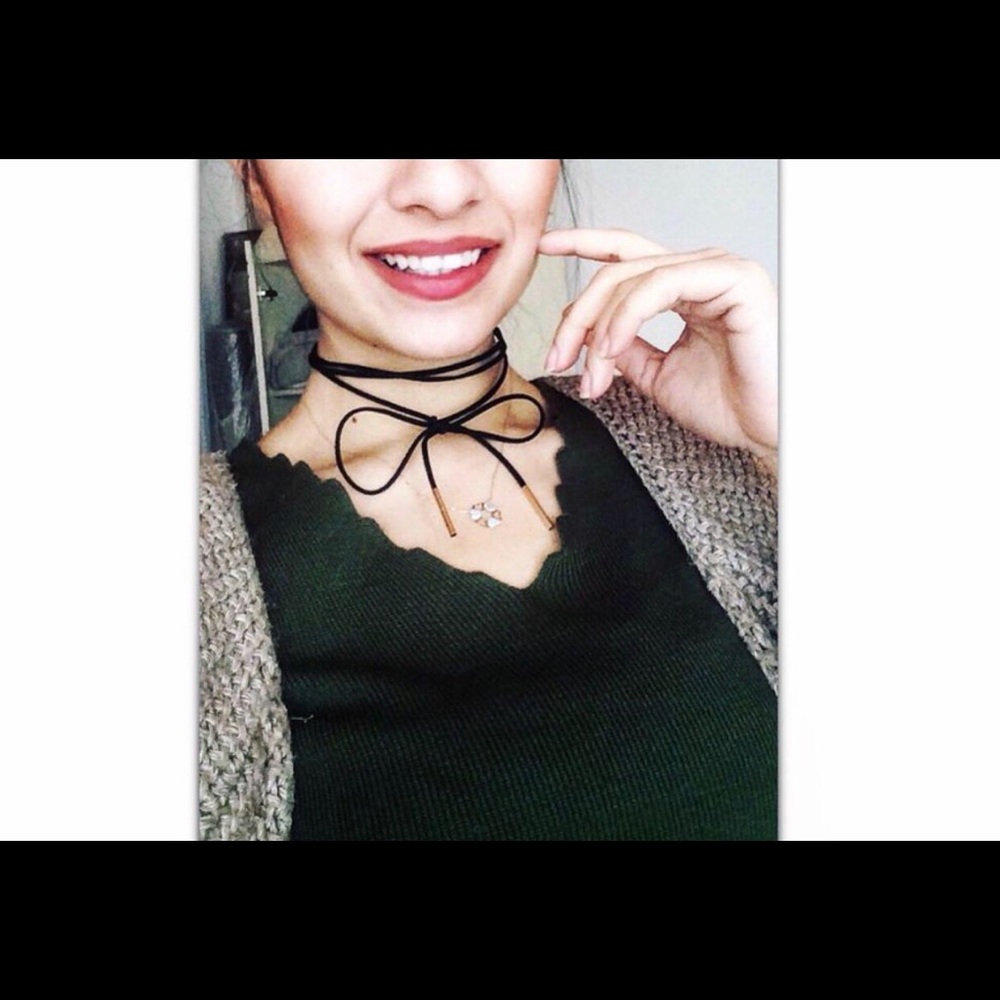 Gold plated choker necklace