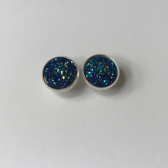 Kyoot Klothing Jewelry - Silver Blue Earrings