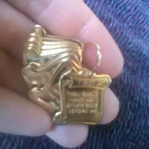 ❤Ten Commandments Charm