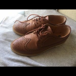 BGD faux leather oxfords