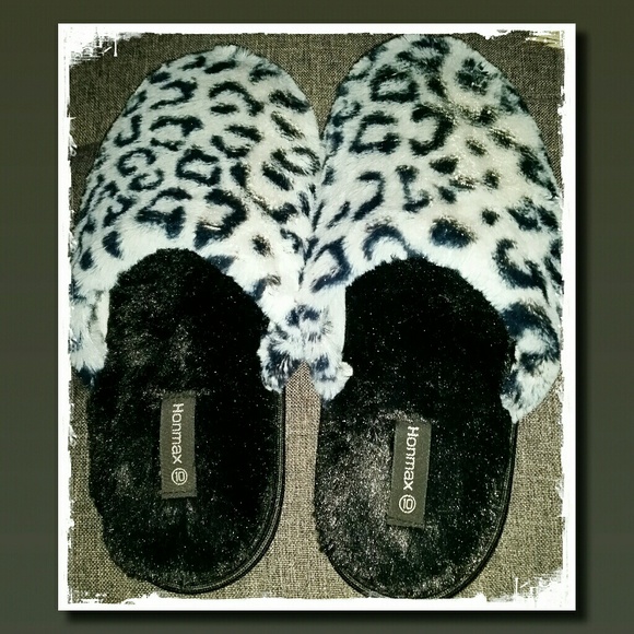 Honmax Shoes - Fuzzy, Plush Slippers