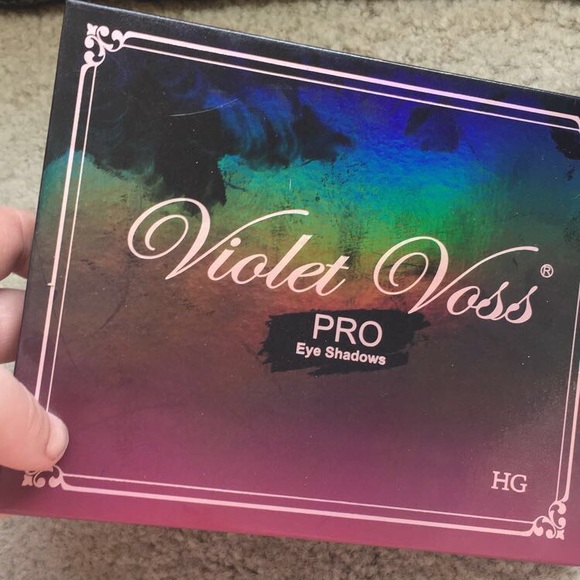 Real violet voss- not for sale - Picture 3 of 4