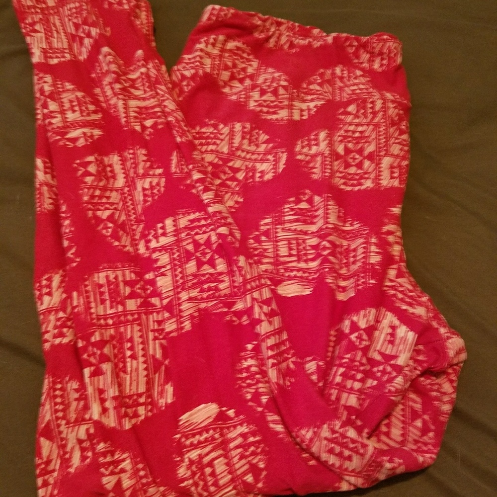 LulaRoe TC heart leggings
