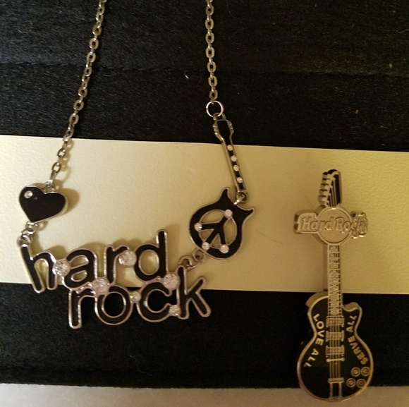 Hard Rock Necklace and Matching Guitar Pen - Picture 1 of 7